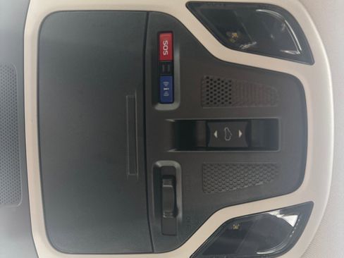 Certified 2025 Subaru Outback Premium w/ Popular Package #1A image 28