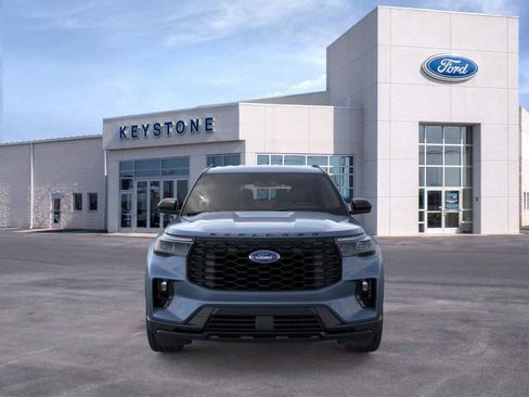 New 2026 Ford Explorer ST-Line image 7