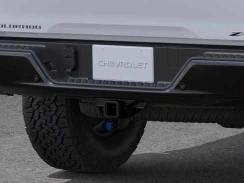 New 2026 Chevrolet Colorado ZR2 w/ Technology Package AWD/4WD image 14