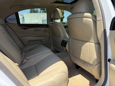 Used 2007 Lexus LS 460 RWD image 12