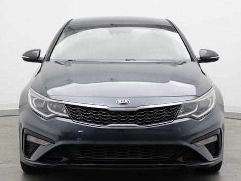 Used 2019 Kia Optima LX w/ LX 17" Wheel Package FWD image 2