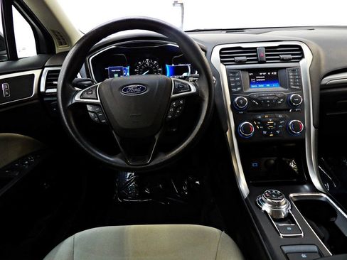 Used 2018 Ford Fusion S FWD image 20