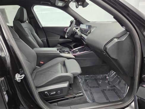 Certified 2025 BMW X3 xDrive30i w/ Convenience Package image 14