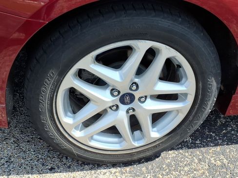 Used 2015 Ford Fusion SE w/ Equipment Group 202A FWD image 18