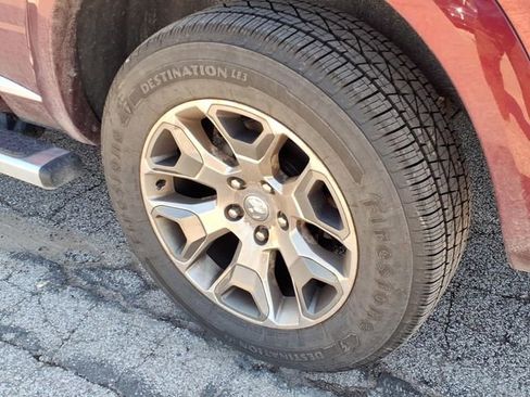 Used 2017 RAM 1500 Limited image 12