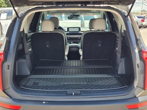 Used 2022 Kia Telluride S FWD image 9