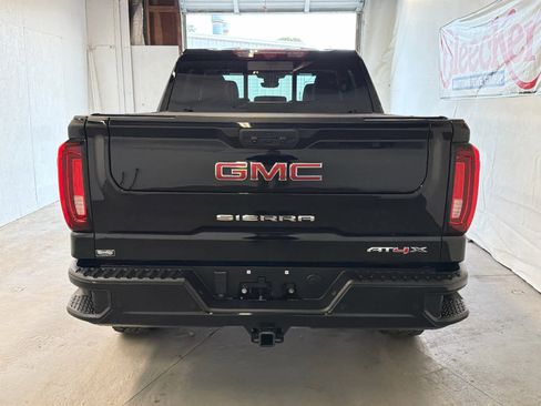 Used 2023 GMC Sierra 1500 AT4X image 6