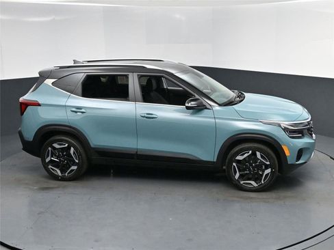 New 2026 Kia Seltos SX image 14