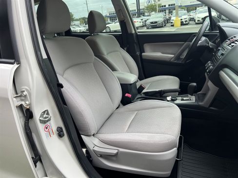Used 2015 Subaru Forester 2.5i w/ Alloy Wheel Package AWD/4WD image 17