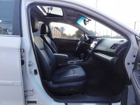 Used 2015 Subaru Legacy 3.6R Limited AWD/4WD image 31