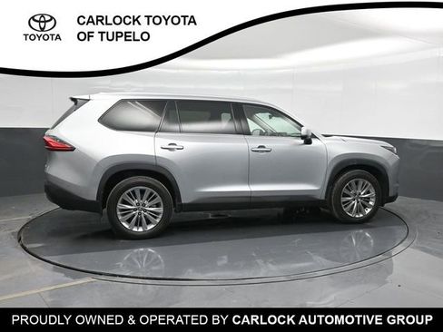 Used 2024 Toyota Grand Highlander Platinum image 4