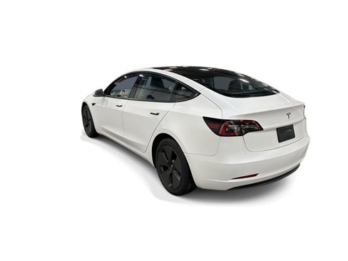Certified 2023 Tesla Model 3 Standard Range RWD image 4