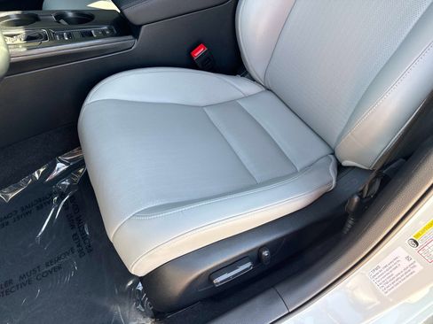 Certified 2025 Honda Civic Sport Touring image 18