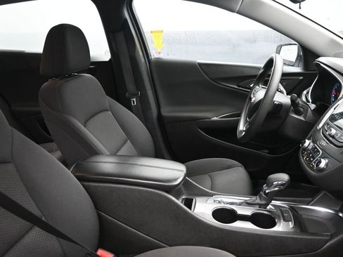 Used 2023 Chevrolet Malibu LT image 12
