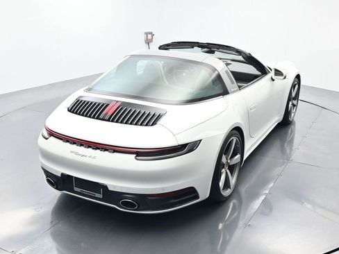 Certified 2021 Porsche 911 Targa 4S image 48