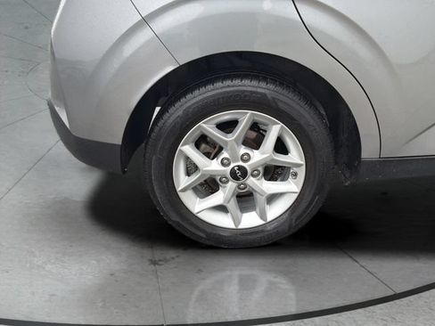Used 2023 Kia Soul LX w/ Option Group 015 FWD image 32