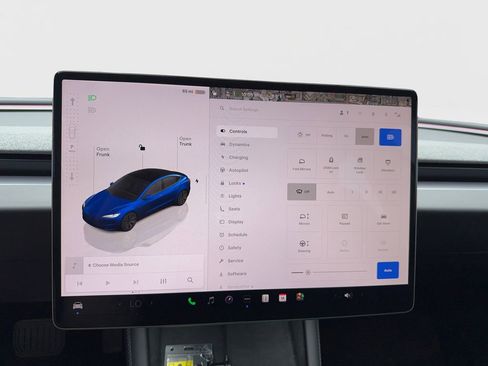 Used 2025 Tesla Model 3 Long Range image 24