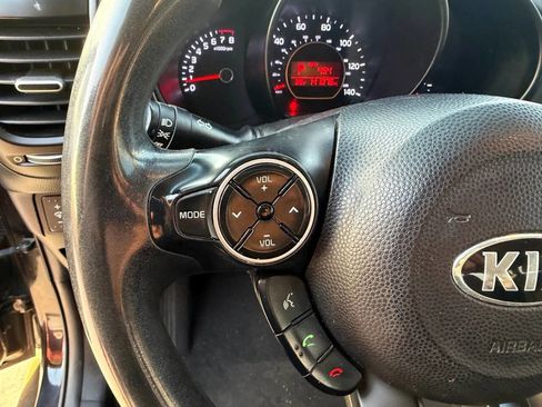 Used 2015 Kia Soul image 24