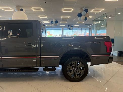 Used 2018 Ford F150 Lariat w/ Equipment Group 502A Luxury image 7
