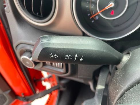 Used 2018 Jeep Wrangler Unlimited Sport S AWD/4WD image 34