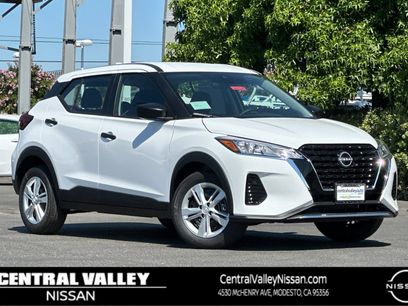 New 2025 Nissan Kicks S