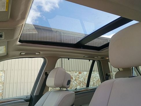 Used 2012 BMW X5 xDrive35i image 10