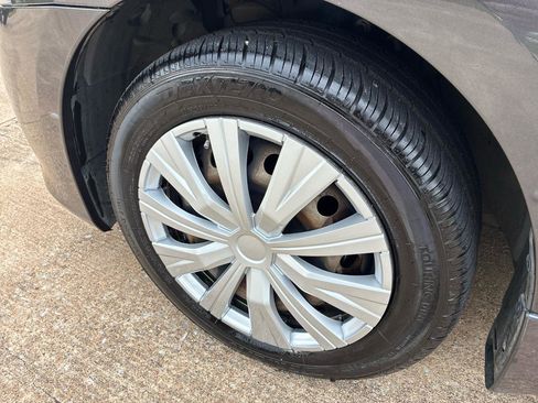 Used 2015 Nissan Sentra SV image 14