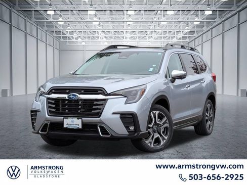 Used 2023 Subaru Ascent Touring AWD/4WD image 1