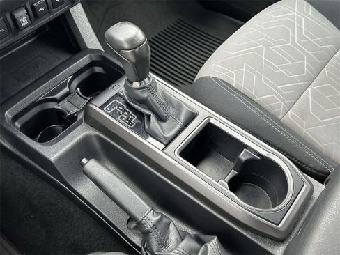 Used 2023 Toyota Tacoma TRD Off-Road image 22