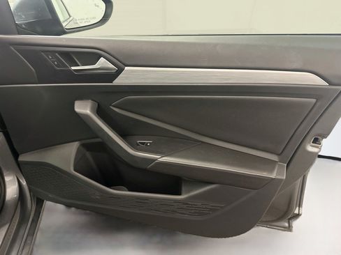 Used 2025 Volkswagen Jetta S FWD image 32