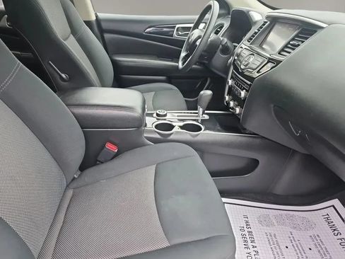 Used 2018 Nissan Pathfinder S AWD/4WD image 12