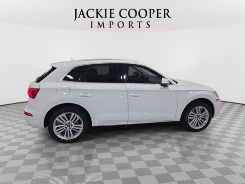 Used 2018 Audi Q5 Prestige w/ Prestige Package image 4