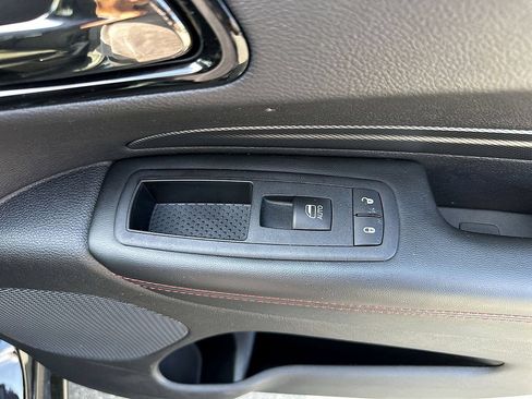 Used 2025 Dodge Durango GT RWD image 31