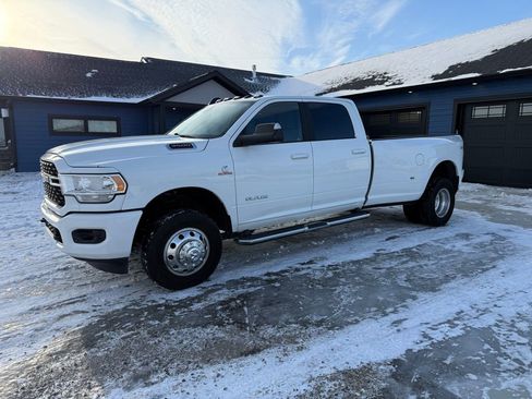 Used 2022 RAM 3500 Big Horn w/ Level A Equipment Group image 5