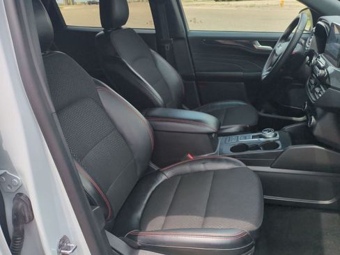 Used 2025 Ford Escape ST-Line FWD image 26