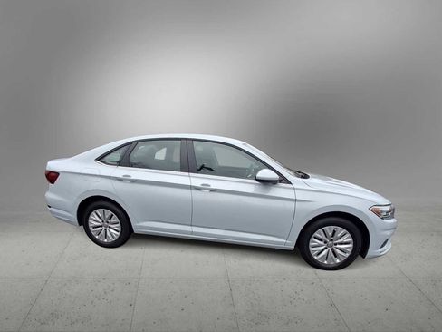 Used 2019 Volkswagen Jetta S w/ Driver Assistance Package image 9