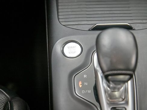 Used 2019 INFINITI QX50 Essential w/ Premium Heat Package image 17