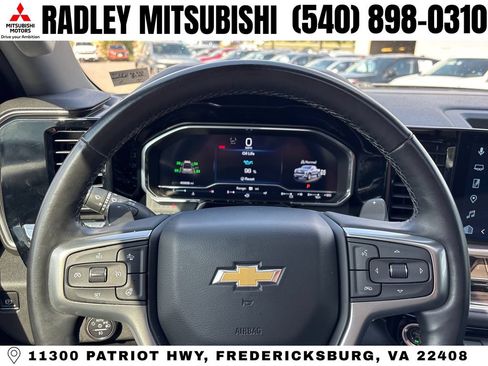 Used 2023 Chevrolet Silverado 1500 LTZ AWD/4WD image 12