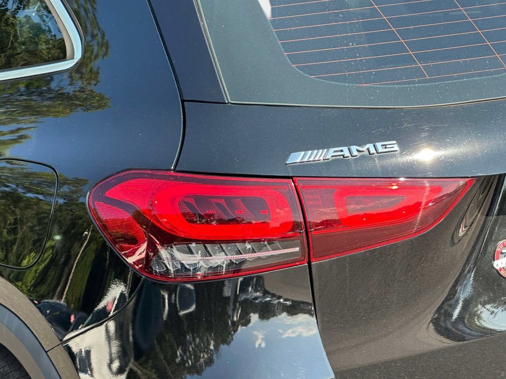 Used 2023 Mercedes-Benz GLA 45 AMG 4MATIC image 9
