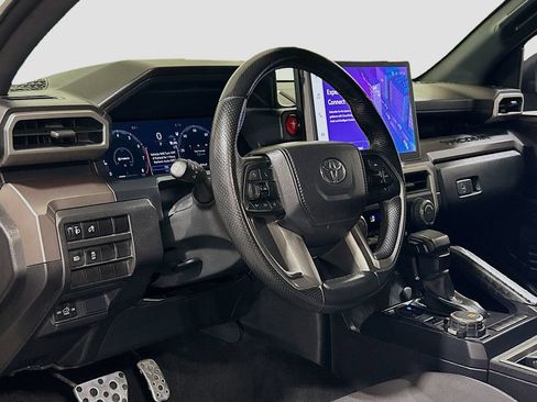 Used 2024 Toyota Tacoma TRD Sport AWD/4WD image 7