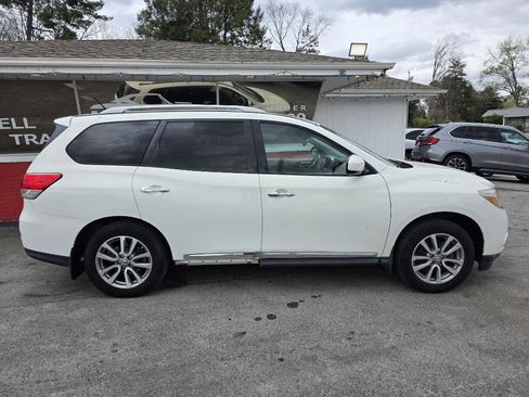 Used 2014 Nissan Pathfinder SL w/ SL Premium Package image 5