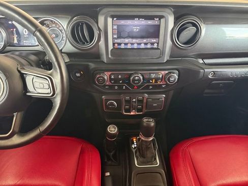 Used 2020 Jeep Wrangler Unlimited Sport AWD/4WD image 3