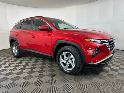 Used 2023 Hyundai Tucson SEL image 2