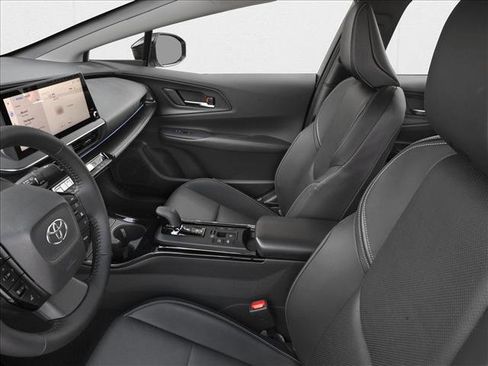 New 2026 Toyota Prius Plug-In Hybrid FWD image 6