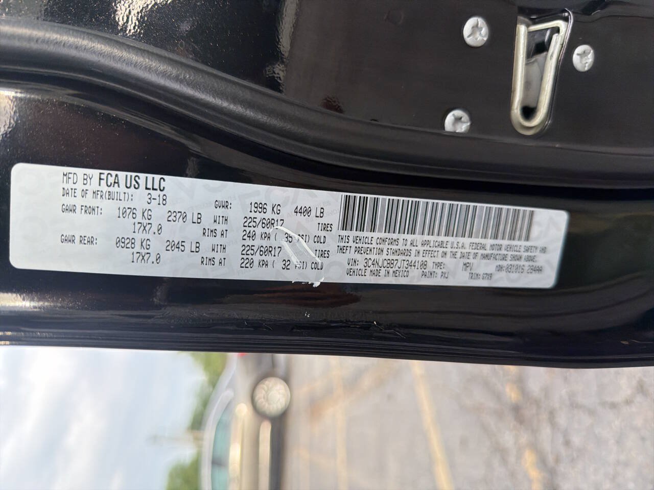 Used 2018 Jeep Compass Latitude w/ Cold Weather Group FWD image 35