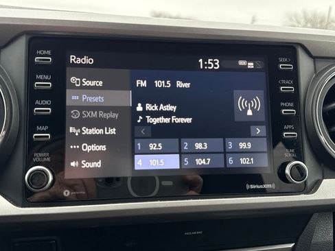 Used 2020 Toyota Tacoma SR5 image 21