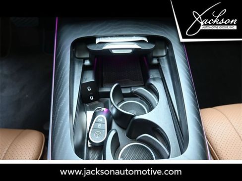 Used 2025 Mercedes-Benz E 350 Sedan image 14