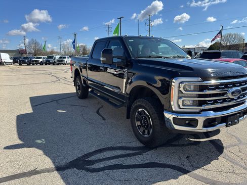 Used 2023 Ford F250 Lariat w/ Tremor Off-Road Package AWD/4WD image 3