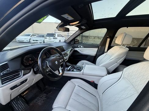 Used 2020 BMW X5 xDrive50i w/ Executive Package AWD/4WD image 23