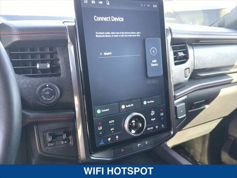 Used 2023 Ford Expedition Limited AWD/4WD image 17
